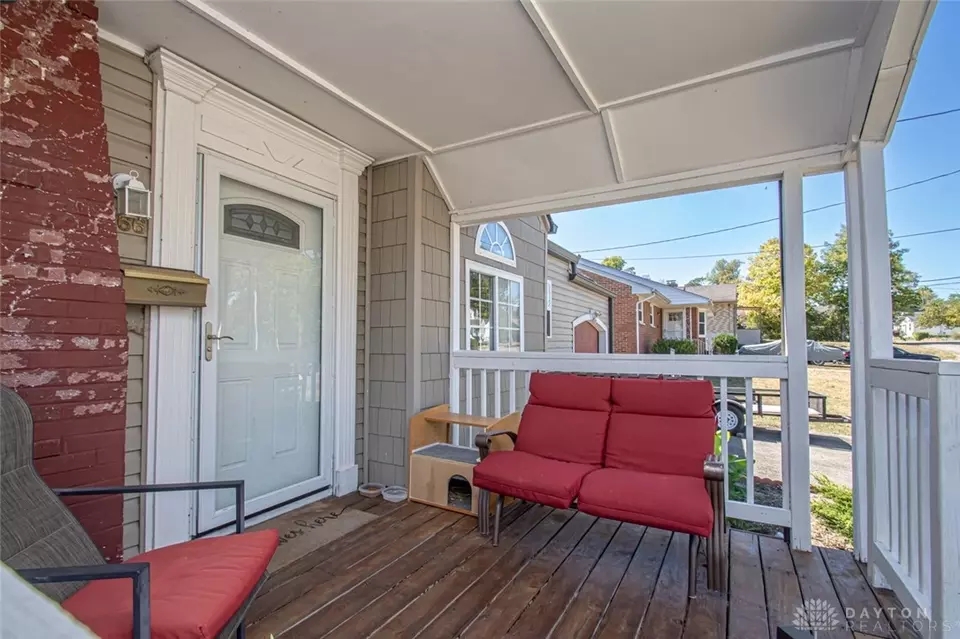 Exterior - 266 Park End Dr, Dayton, OH 45415 photo 4 of 11