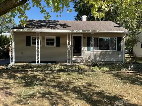 831 June Dr, Xenia, OH 45385