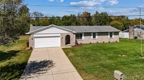 8190 Travis Ct, Franklin, OH 45005