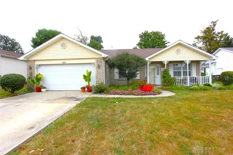 811 Plover Ln, Clayton, OH 45315