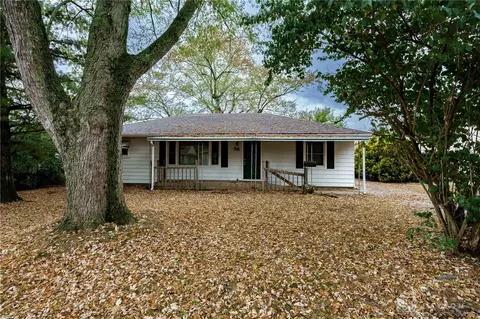 33 Weidner Ln, Dayton, OH 45458