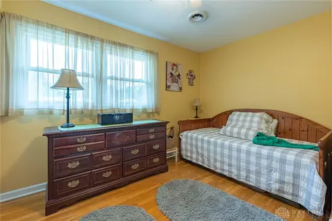 Bedroom - 2715 Rockford Dr, Springfield, OH 45503 photo 5 of 6