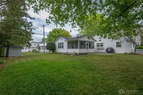 Exterior - 2715 Rockford Dr, Springfield, OH 45503 photo 8 of 10