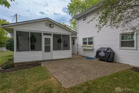 Exterior - 2715 Rockford Dr, Springfield, OH 45503 photo 10 of 10