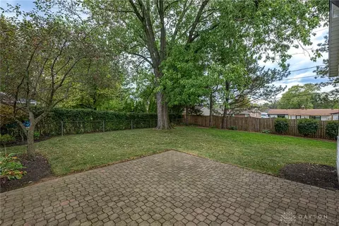 Exterior - 2715 Rockford Dr, Springfield, OH 45503 photo 4 of 10