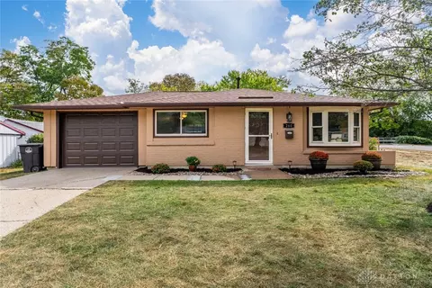 260 Tulip Dr, Dayton, OH 45449