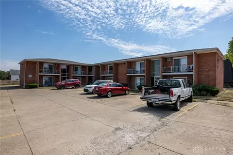 96 S Brown School Rd, Vandalia, OH 45377