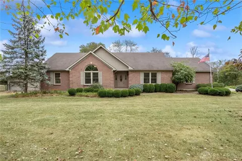 6999 Manning Rd, Miamisburg, OH 45342