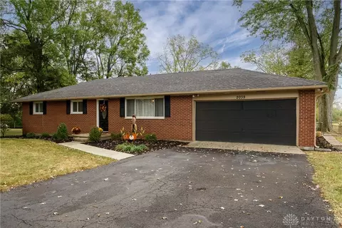 2039 Harlan Rd, Waynesville, OH 45068