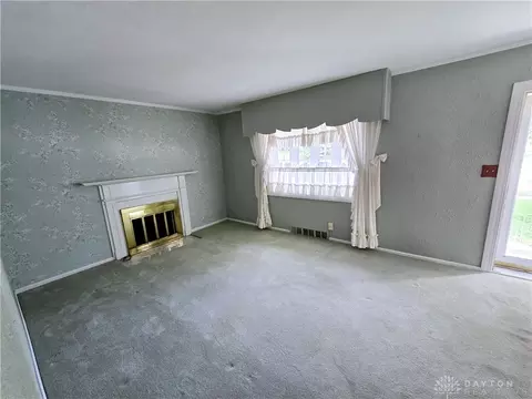 Living - 3657 Shroyer Rd, Kettering, OH 45429 photo 1 of 3
