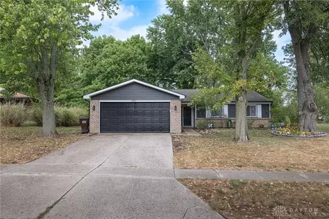 2397 Windsor Village Dr, Miamisburg, OH 45342