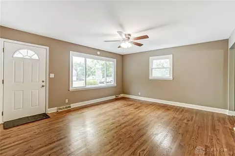 1273 Central Park Ave, Kettering, OH 45409 photo 4