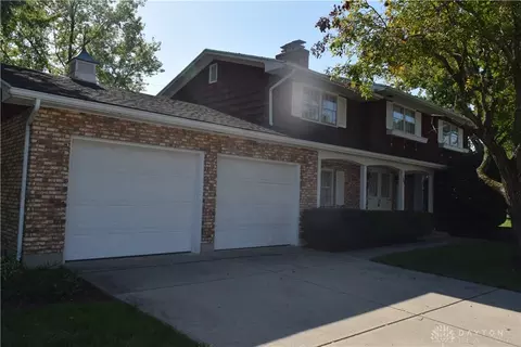 445 Rader Dr, Vandalia, OH 45377