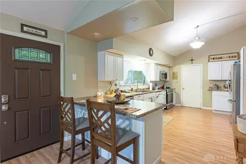 2501 Santa Rosa Dr, Dayton, OH 45440 photo 6