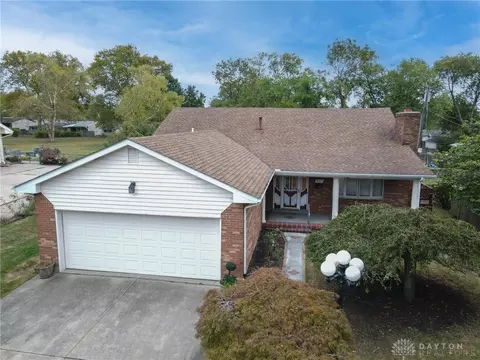807 Park Dr, Middletown, OH 45044