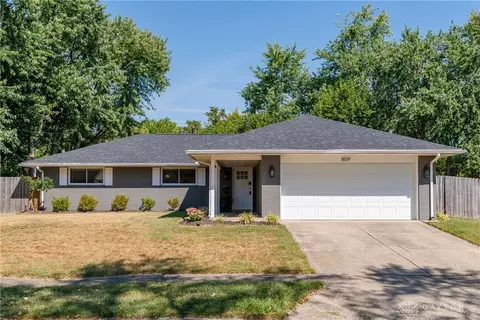 809 Rockhill Ave, Kettering, OH 45429