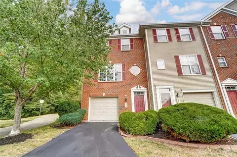 4278 Straight Arrow Rd, Beavercreek, OH 45430