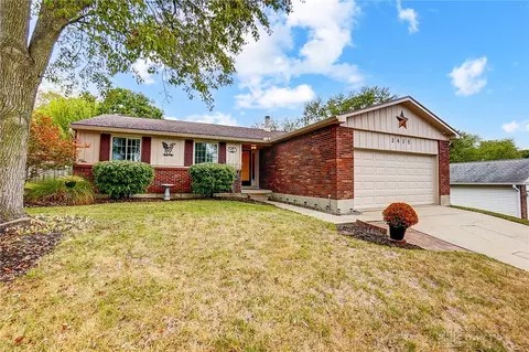 2435 Windsor Village Dr, Miamisburg, OH 45342