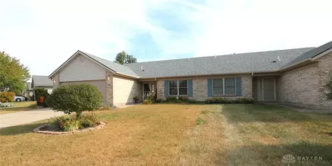 121 Warner Dr, Englewood, OH 45322
