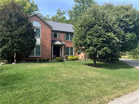 5285 Lakeside Dr, Mason, OH 45040