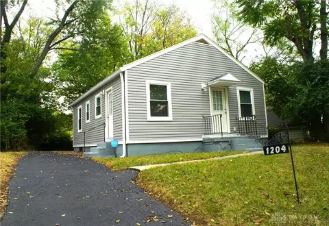 1204 Alcott Dr, Dayton, OH 45406