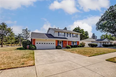 77 S Dorset Rd, Troy, OH 45373