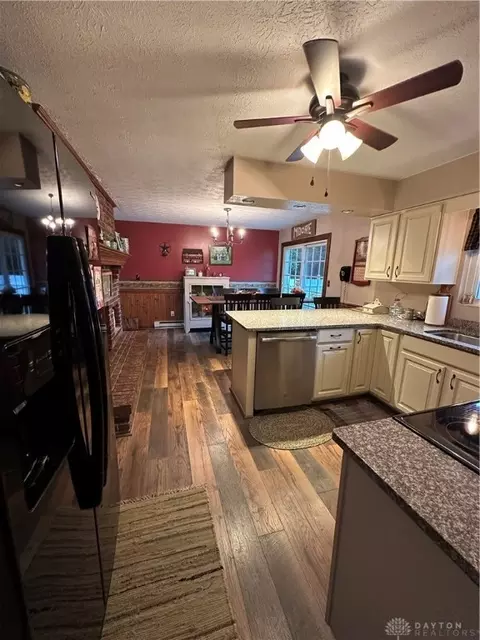 Kitchen - 105 Parrish Dr, Gratis, OH 45330 photo 1 of 3