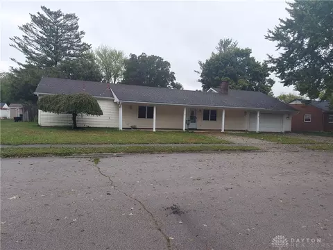 114 Parkgrove Dr, Englewood, OH 45322