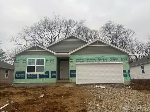 1229 Baybury Ave, Xenia, OH 45385