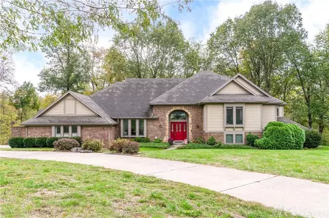 1609 Woodland Trl, Xenia, OH 45385