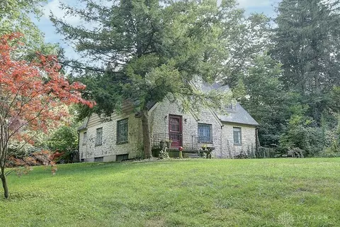 1681 Fairfield Pike, Springfield, OH 45502 photo 2