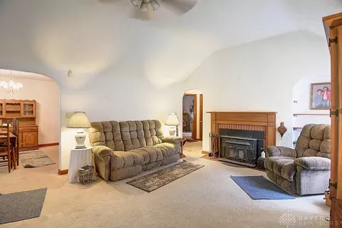 1681 Fairfield Pike, Springfield, OH 45502 photo 4