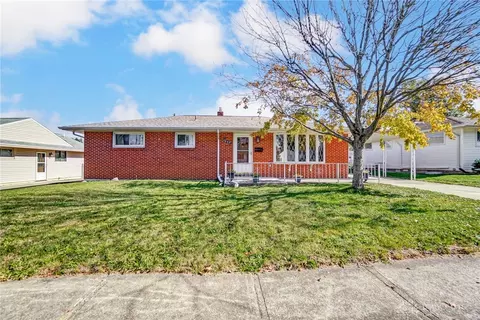 1220 Highview Dr, Fairborn, OH 45324