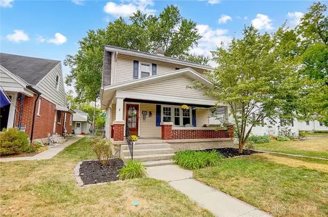 406 Monteray Ave, Oakwood, OH 45419