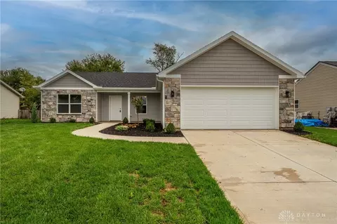 607 Concord Way, Xenia, OH 45385