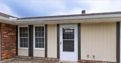 8832 Washington Colony Dr, Dayton, OH 45458