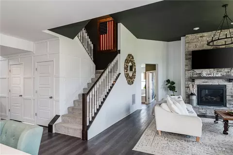 Entry Way - 5849 Spinney Ct, Springboro, OH 45066 photo 5 of 11