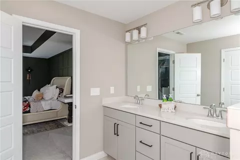 Bath - 5849 Spinney Ct, Springboro, OH 45066 photo 4 of 6