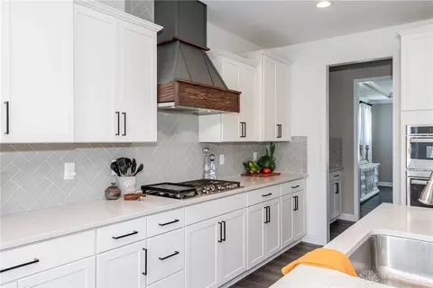 Kitchen - 5849 Spinney Ct, Springboro, OH 45066 photo 5 of 6