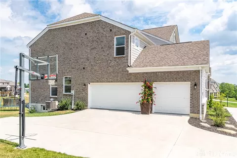 Exterior - 5849 Spinney Ct, Springboro, OH 45066 photo 7 of 10