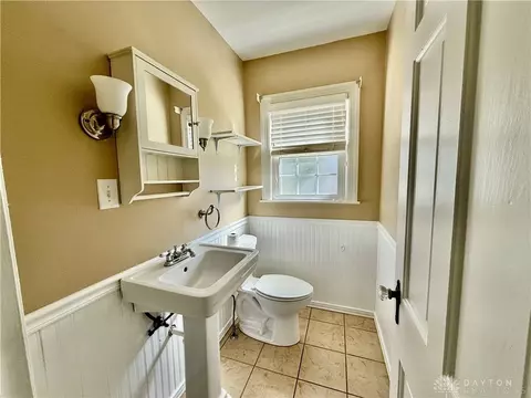 3910 Delaine Ave, Dayton, OH 45429 photo 10