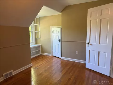 3910 Delaine Ave, Dayton, OH 45429 photo 19