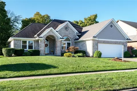 390 Shadowood Dr, Vandalia, OH 45377