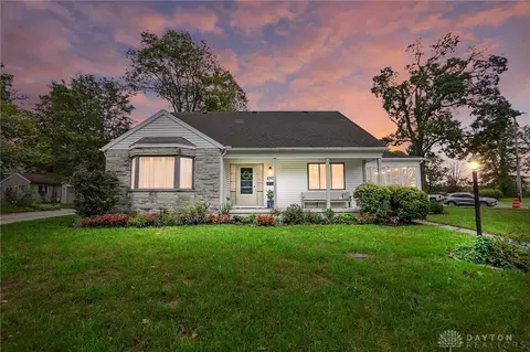 490 S Hyatt St, Tipp City, OH 45371