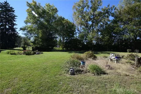 1684 W Sparrow Rd, Springfield, OH 45502 photo 28