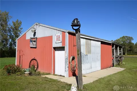 1684 W Sparrow Rd, Springfield, OH 45502 photo 30