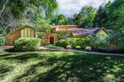 4106 Wagner Rd, Sugarcreek Township, OH 45440