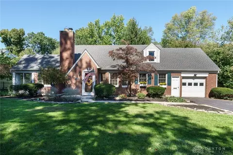 133 Balmoral Dr, Dayton, OH 45429