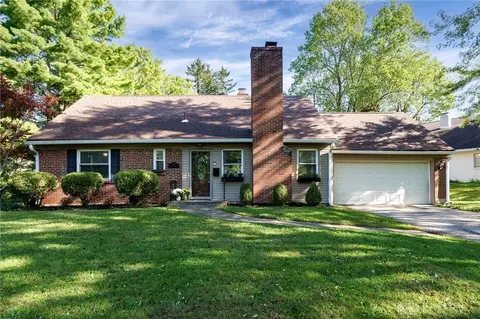 155 Foxridge Dr, Dayton, OH 45429