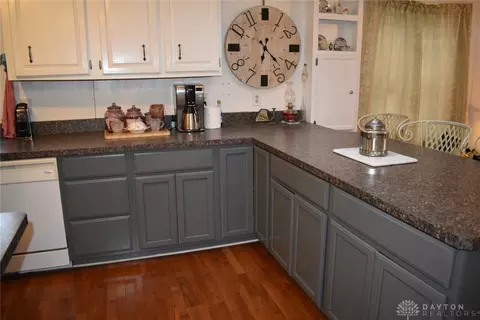 3910 Shrine Rd, Springfield, OH 45502 photo 4